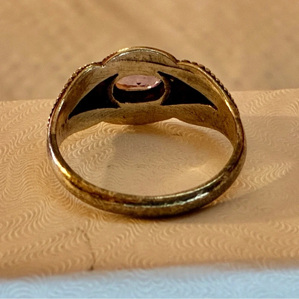 Vintage Dainty Oval Cut, Amethyst Ring in 9.25 Sterling Silver Size 8.0 - Picture 7 of 8
